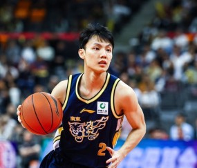 乐鱼app-广东输球揪出罪魁祸首！三位国手合计17投仅4中，杜锋有苦难言